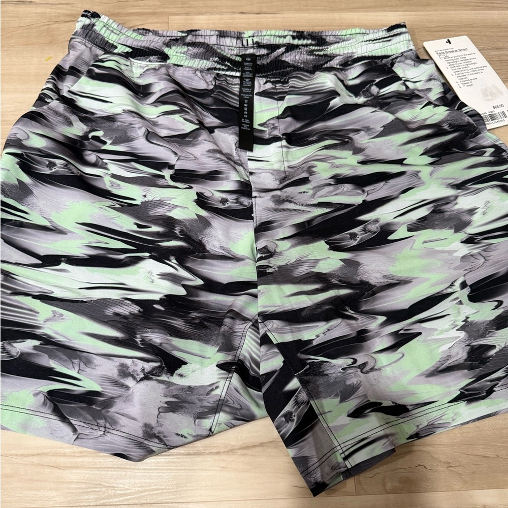 *NWT* lululemon athletica Men's 7” Shorts - Black, Gray, Green